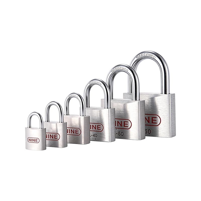 Cadenas en aluminium en forme d'arc
